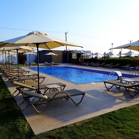 Cezar'S Airport Hotel Nikosia Exterior foto